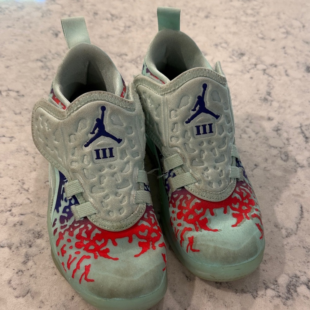 Kids' Jordan III Sneakers - Mint and Red